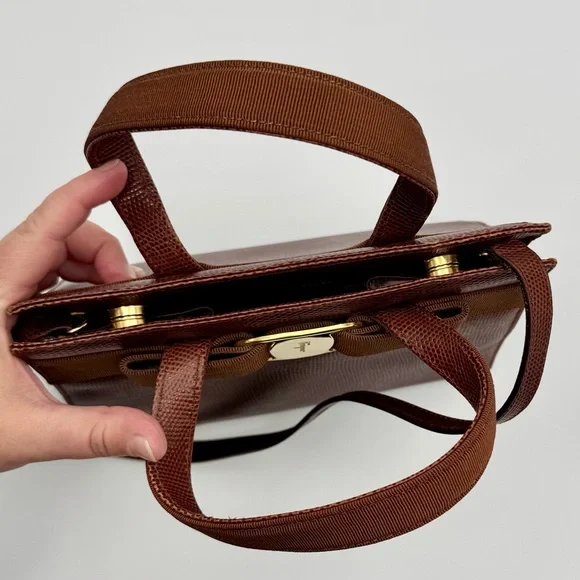 Salvatore Ferragamo Vara Ribbon Plate 2-WAY Bag 9.5 inch Brown Embossed Leather - Picture 3 of 15